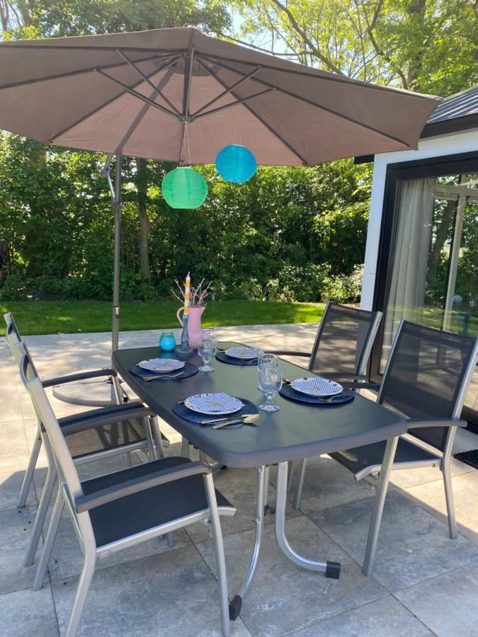 Luxe En Gezellig Chalet Aan Veluwemeer 4 Pers Hulshorst Exterior foto
