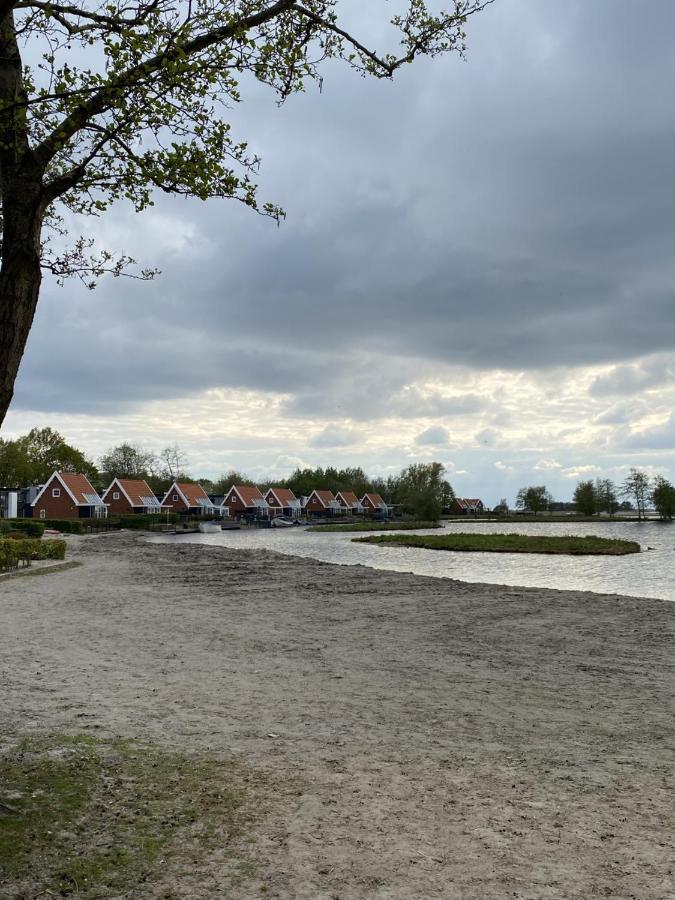 Luxe En Gezellig Chalet Aan Veluwemeer 4 Pers Hulshorst Exterior foto